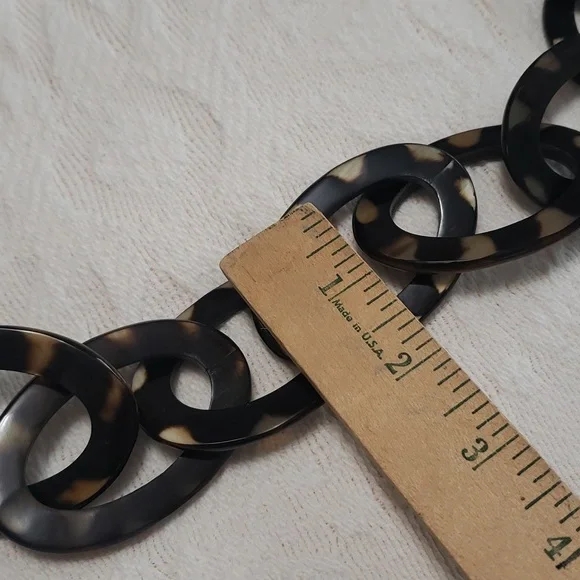 NEST Spotted Horn Link Necklace - Picture 4 of 11